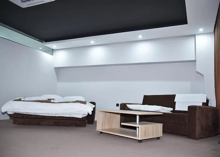 Colosseum Apartment *